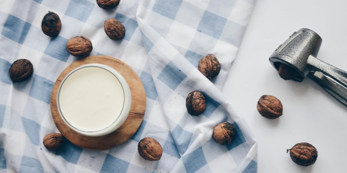 Protein-enriched dairy beverages